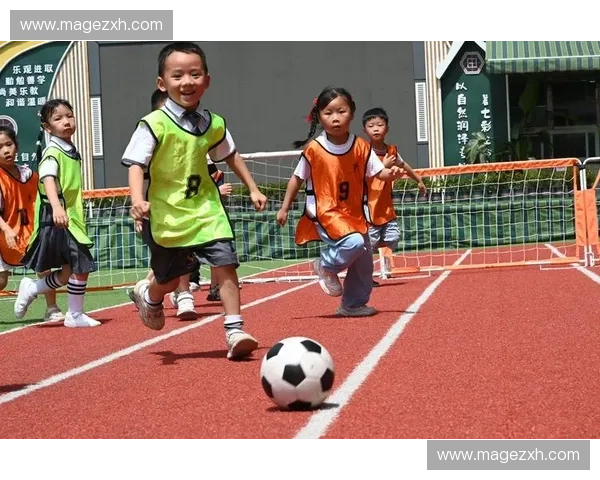 温江足球联赛：本土足球热潮再起，激烈角逐展现足球魅力与发展潜力